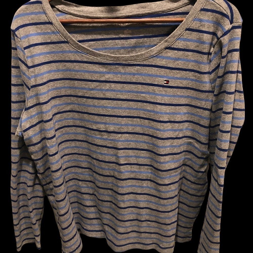 Tommy Hilfiger Long Sleeved Striped T shirt with round neck women's 1X‎